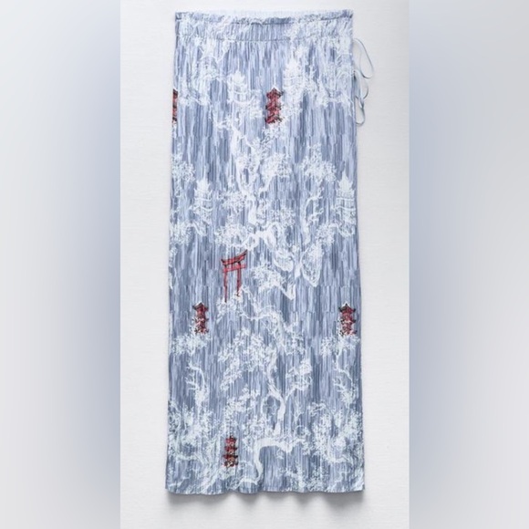 ZARA
Oriental Asian Pleated
MIDI SKIRT, Size: S - Picture 7 of 10